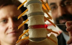 Simptomi i liječenje osteohondroze torakalne kralježnice